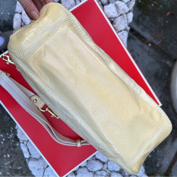 Coach patent leather handbag - Picture 6 of 13